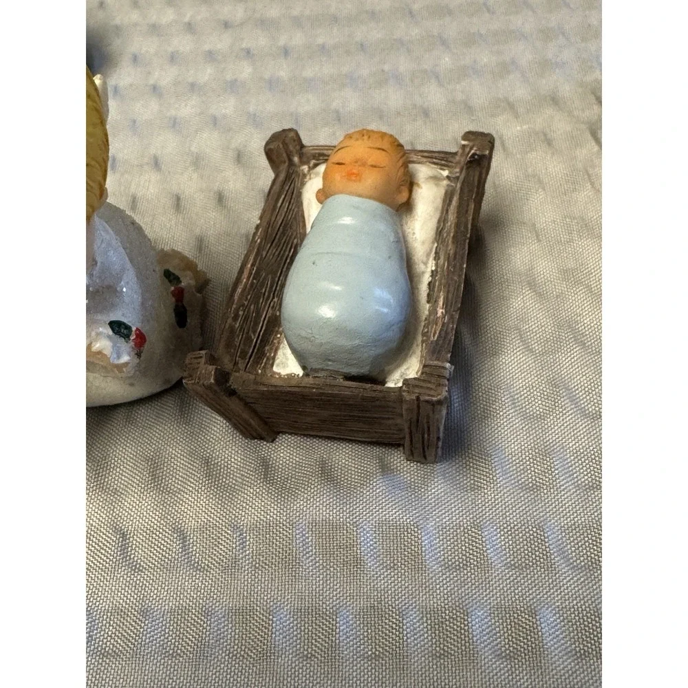 Morehead 2008 Mini Nativity Set Jesus Christmas Holiday 9 piece Christ Child EUC
